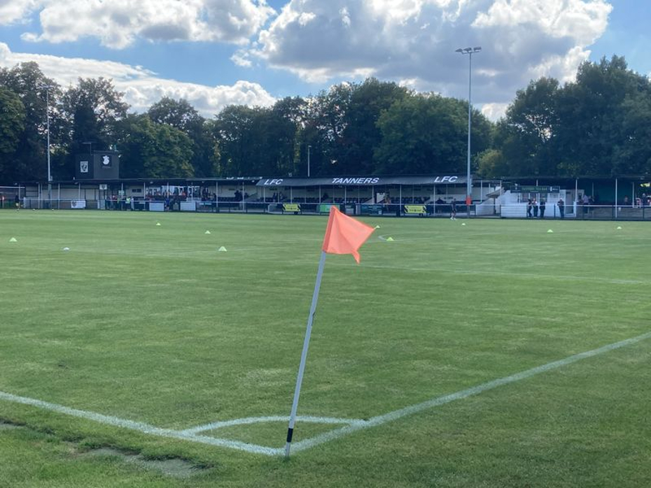 Highlights: Leatherhead 3 Badshot Lea 2