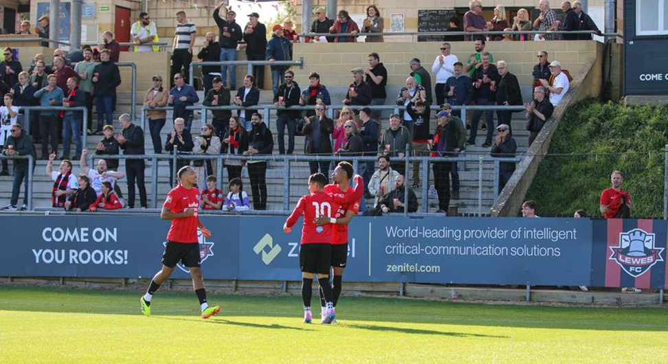 Eight goal Invicta lead the way