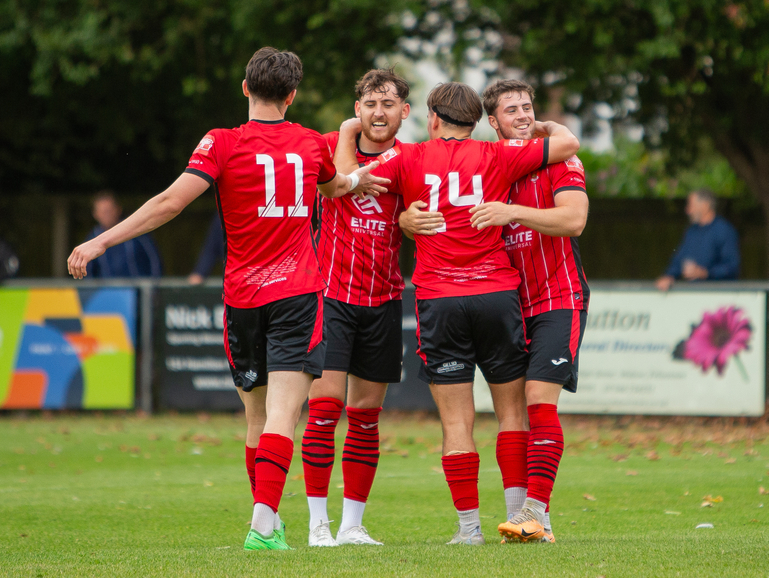 Seasiders and Blues lead the way in the Cup