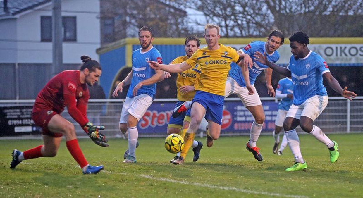 Dover go five clear- and Hendon hit NINE!