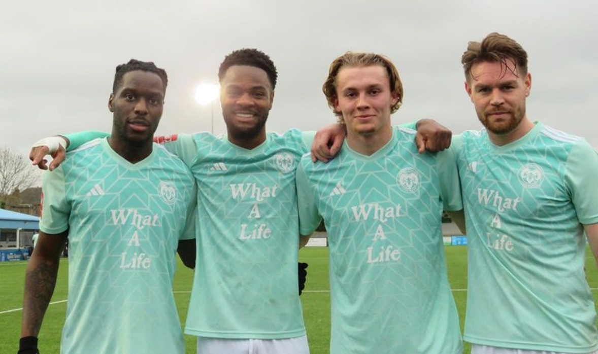 Bridges remain eight clear at the top