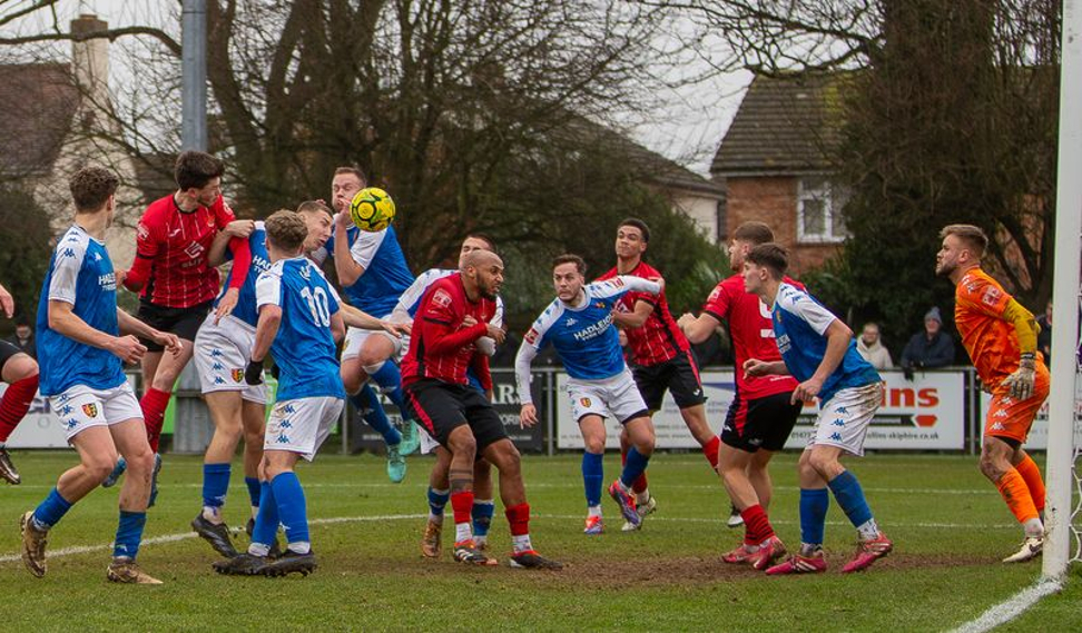 Seasiders open up a three point lead at the top