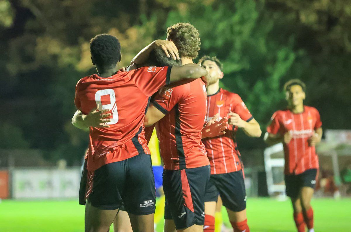 Redbridge close the gap- as Stow force Tags into their first defeat