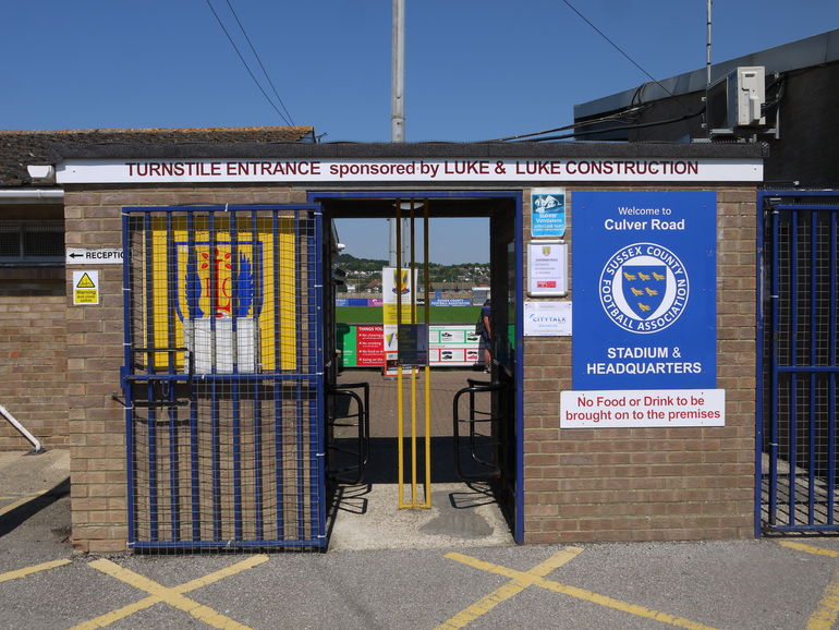 Hollis takes the top job at Lancing