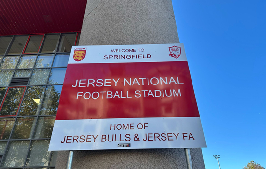 Bulls grab home advantage, Brickies take fifth- and Hassocks depart