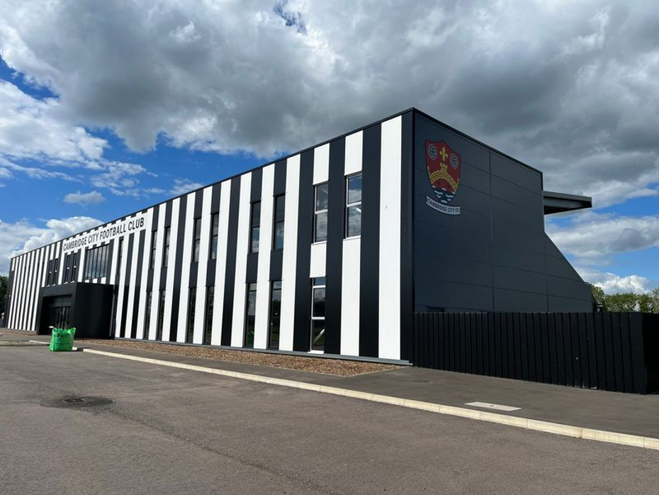 Top v bottom- can Bury extend their lead in a local derby?