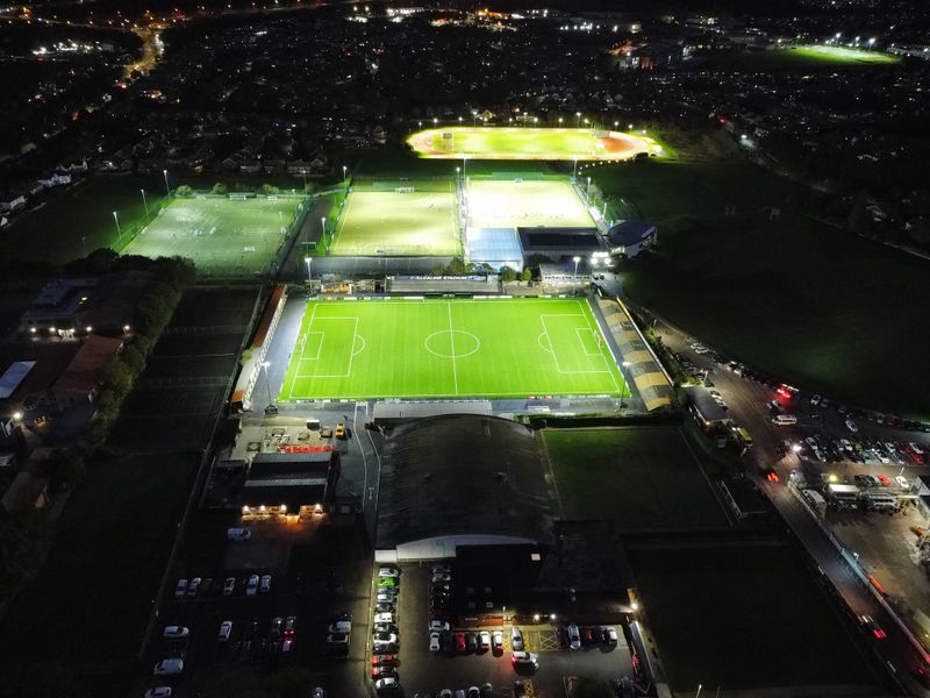 Stripes go fourteen clear with a first-half demolition