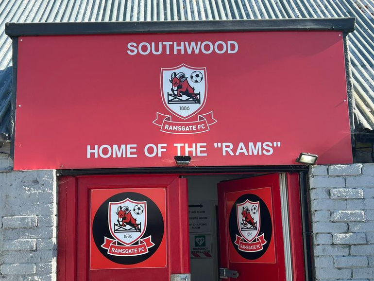 Rams borrow Lions keeper- and give him an immediate debut